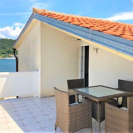 Apartments With Boat Mooring Marija Supetarska Draga Exterior foto
