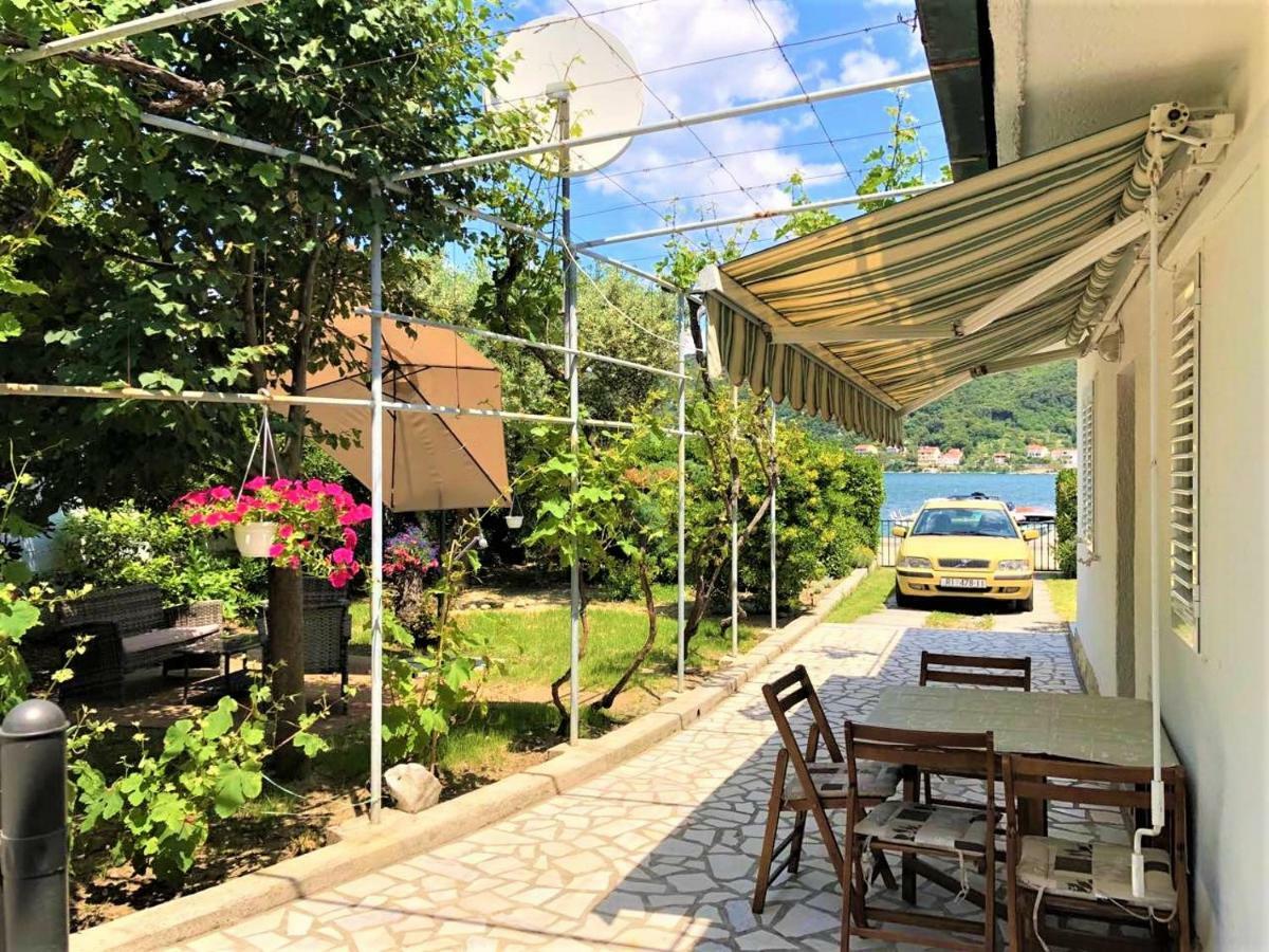 Apartments With Boat Mooring Marija Supetarska Draga Exterior foto