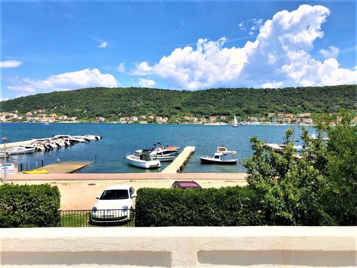 Apartments With Boat Mooring Marija Supetarska Draga Exterior foto